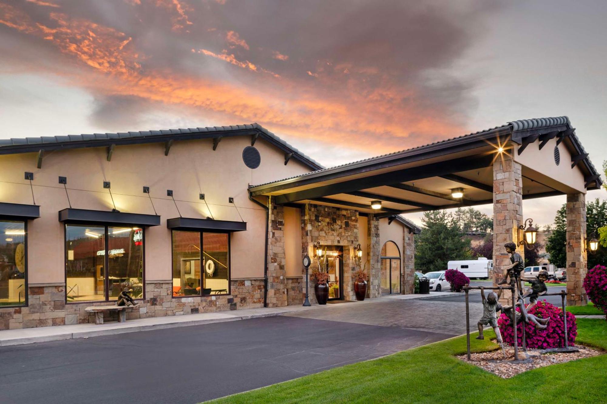Best Western Prineville Inn Buitenkant foto